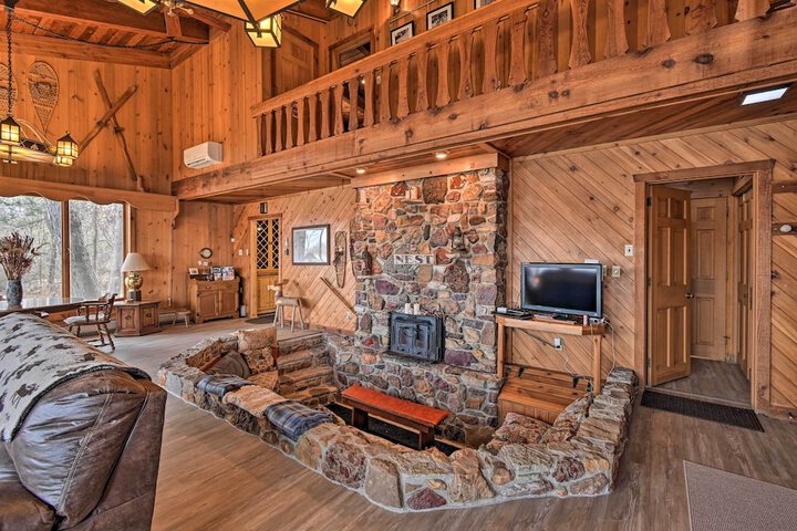 Eagles Nest - Baraboo Cabin on Wisconsin River!