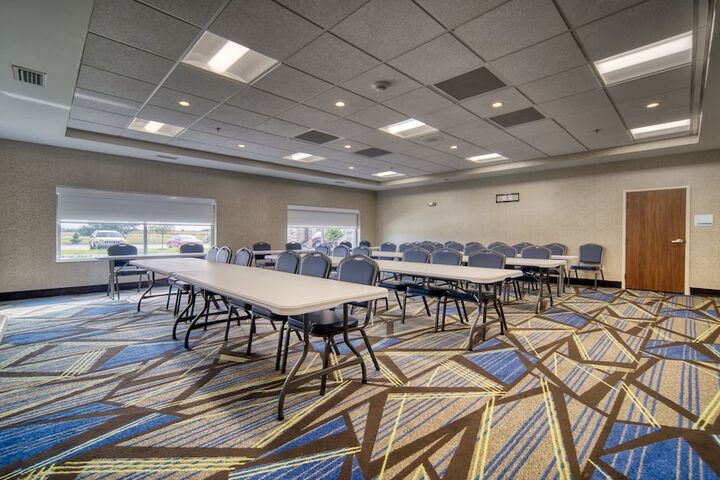 Holiday Inn Express & Suites Kokomo South by IHG