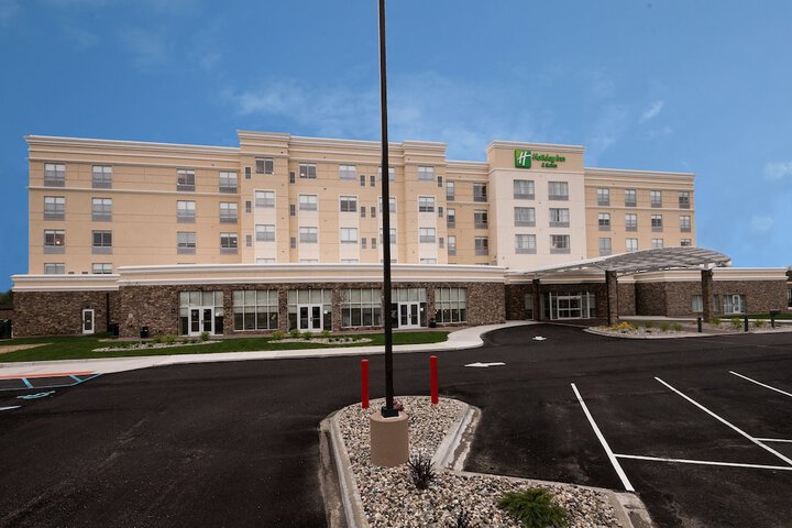 Hotel 3 of 93
