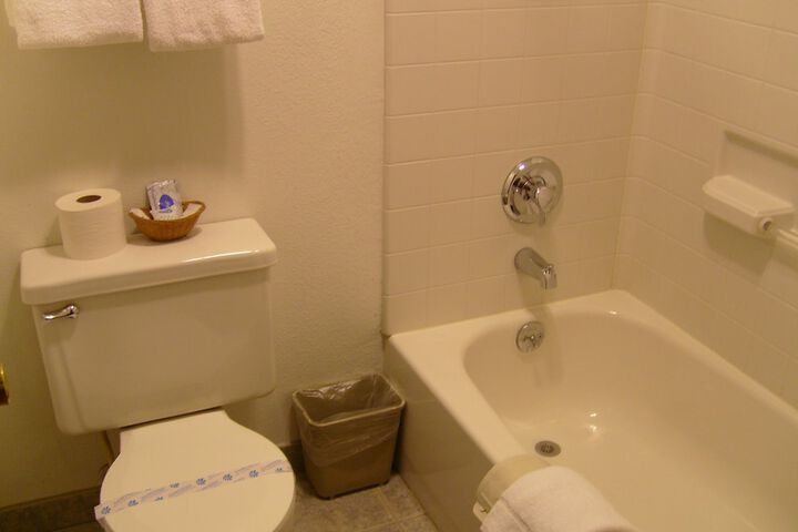 Shanico Inn