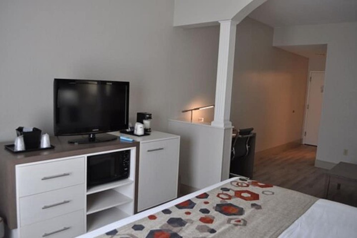 Room 5 of 29