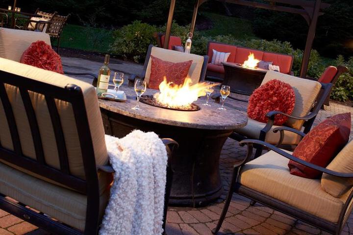 RENAISSANCE WESTCHESTER HOTEL