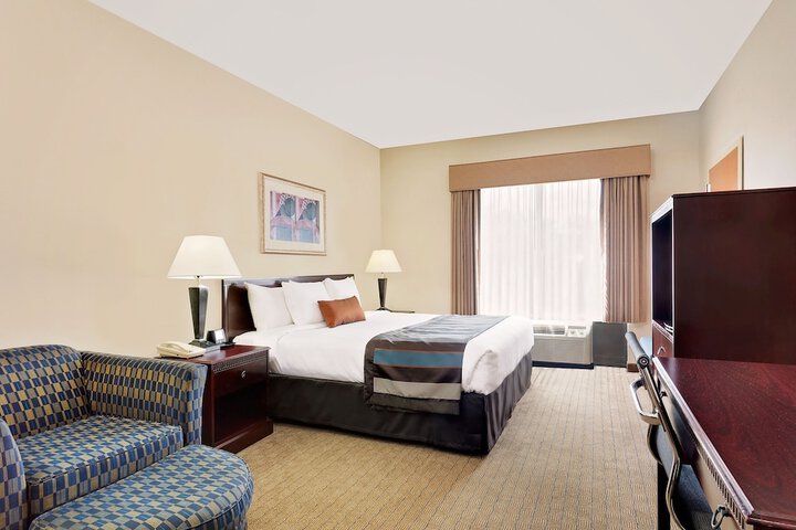 Room 14 of 19