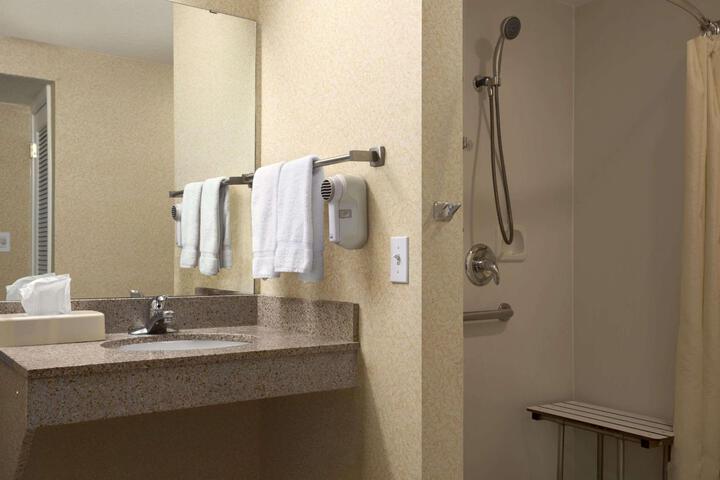 Hawthorn Suites by Wyndham Grand Rapids MI