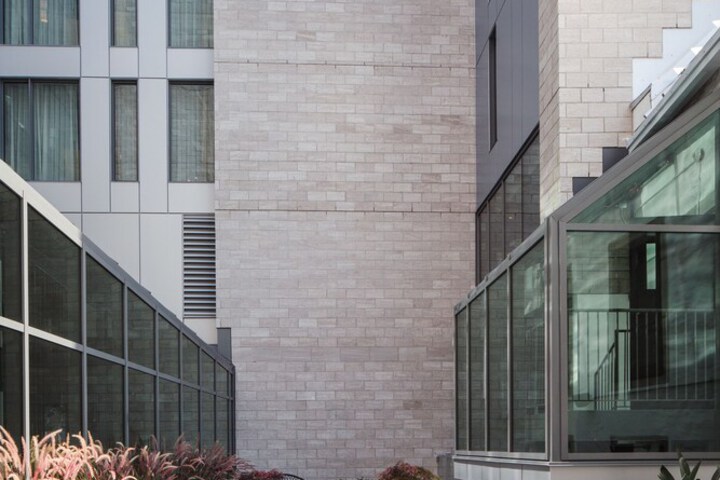 Hotel Exterior 86 of 91