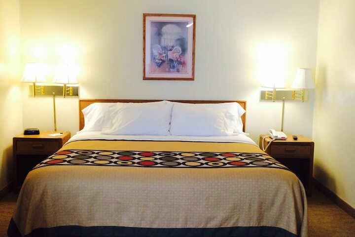 Room 26 of 32