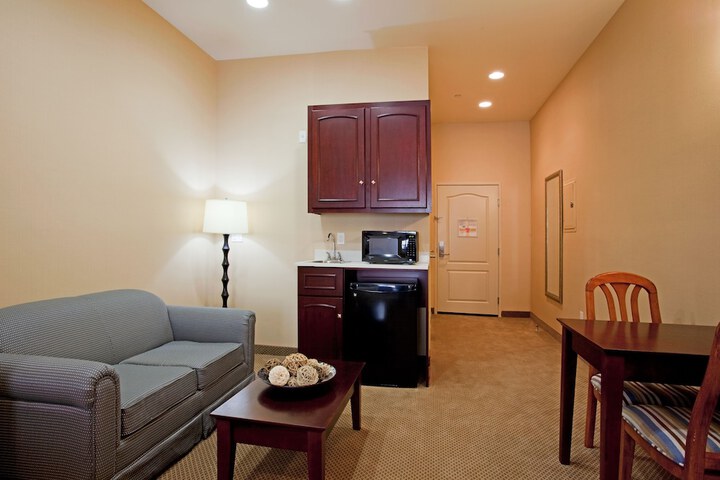 Room 19 of 46