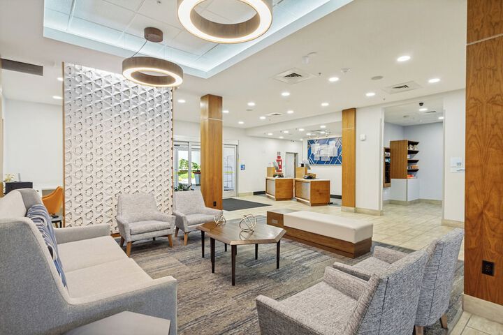 Holiday Inn Express & Suites Salt Lake City South - Murray by IHG