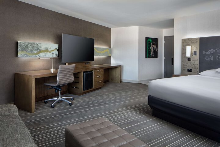 Room 25 of 68