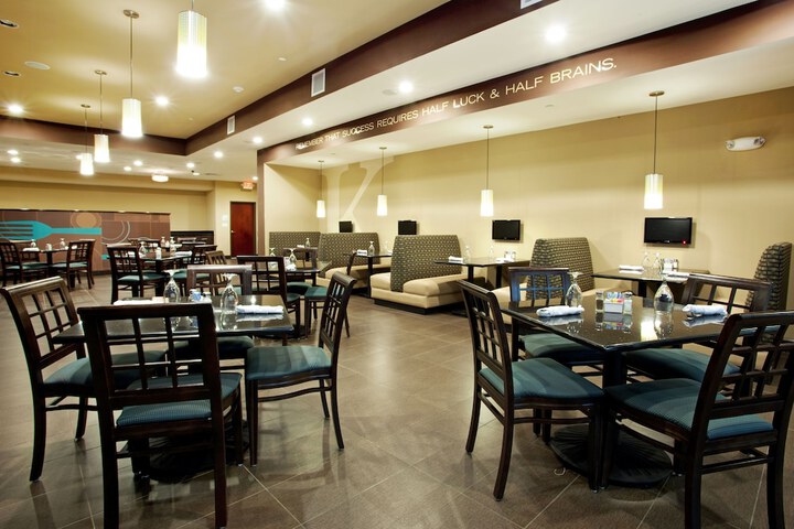 Holiday Inn Hammond by IHG