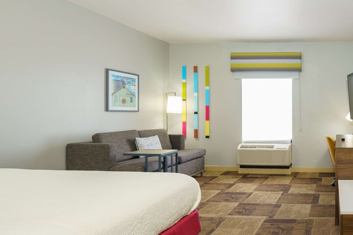 Room 5 of 26