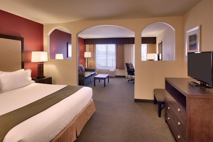 Room 30 of 53