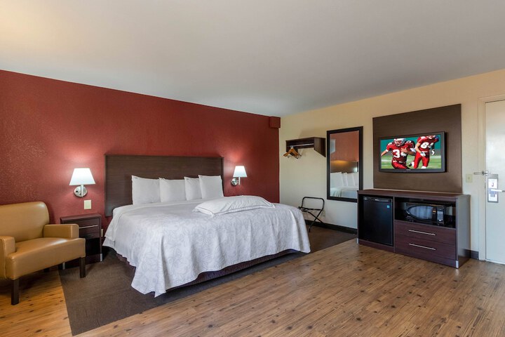 Room 22 of 34