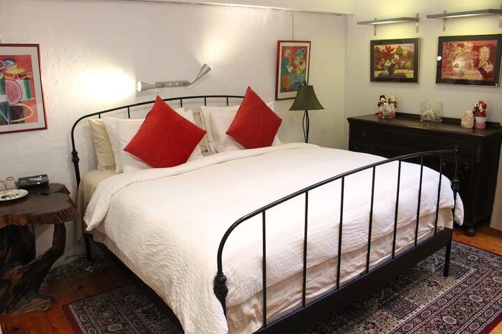 Room 9 of 39