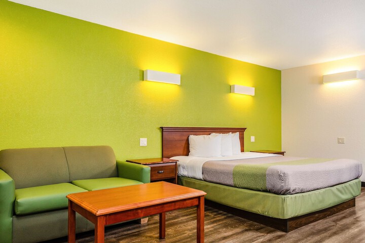 Motel 6 Oakdale CA