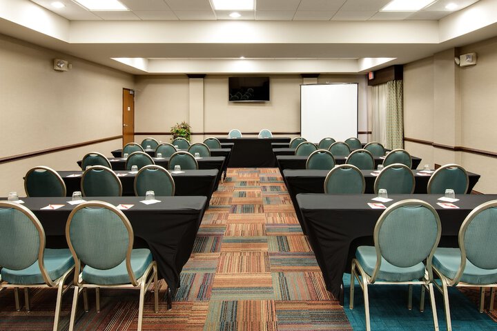 Hotel Indigo Chicago-Vernon Hills by IHG