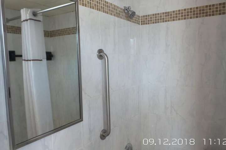 Room 4 of 31