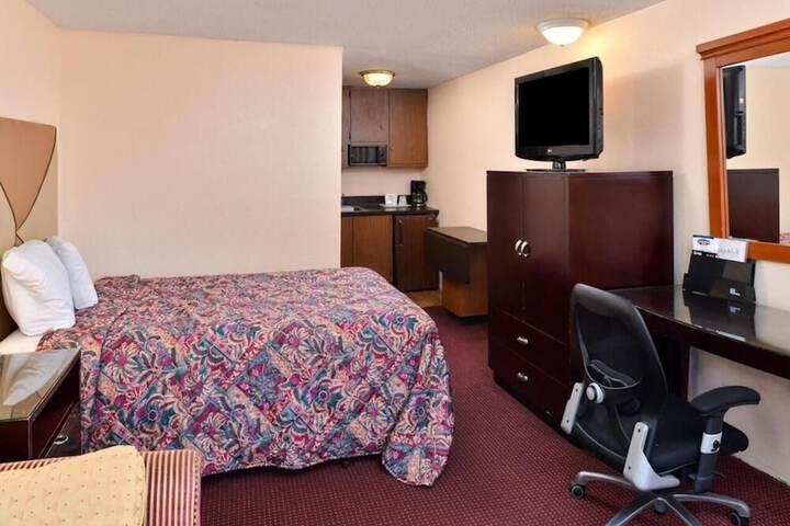 Room 12 of 26