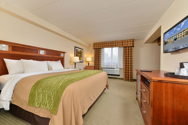 Room 17 of 36