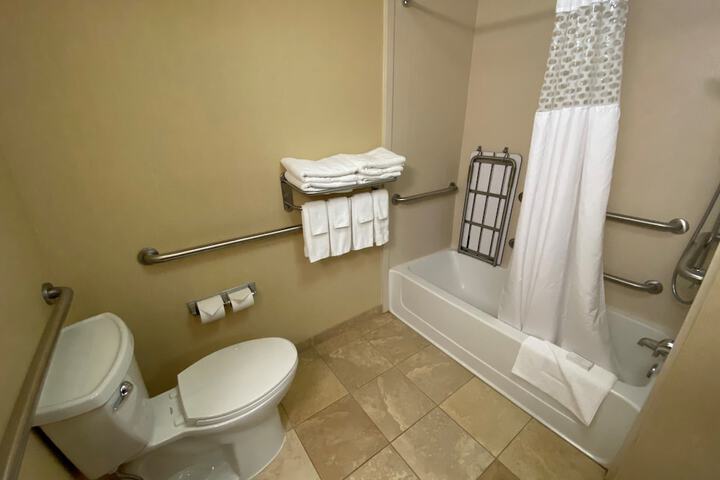 Hampton Inn & Suites Lake George