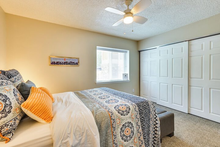 Ski Getaway! Mtn-view Condo Near Keystone Resort