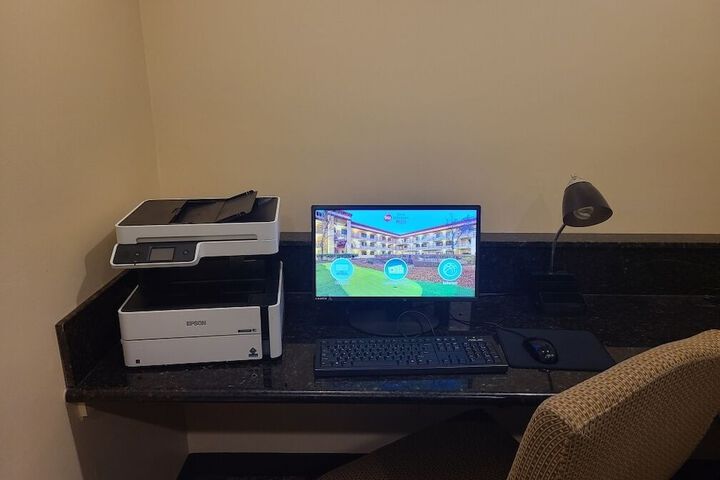 Business Center 78 of 79