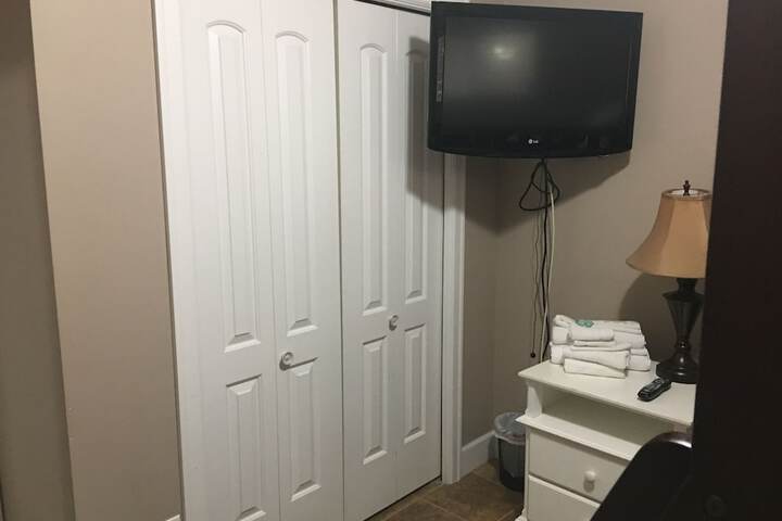 Room 46 of 61