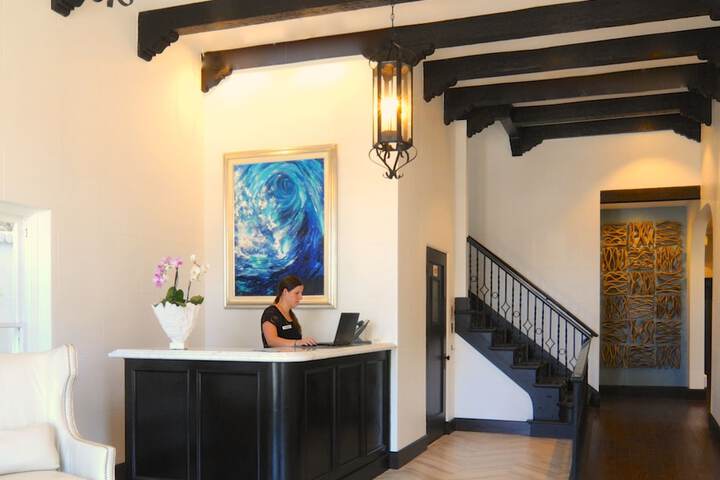 Hotel Interior 11 of 37