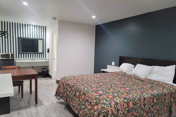 Room 65 of 89