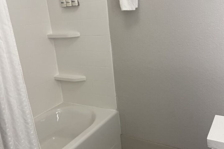 Room 11 of 44