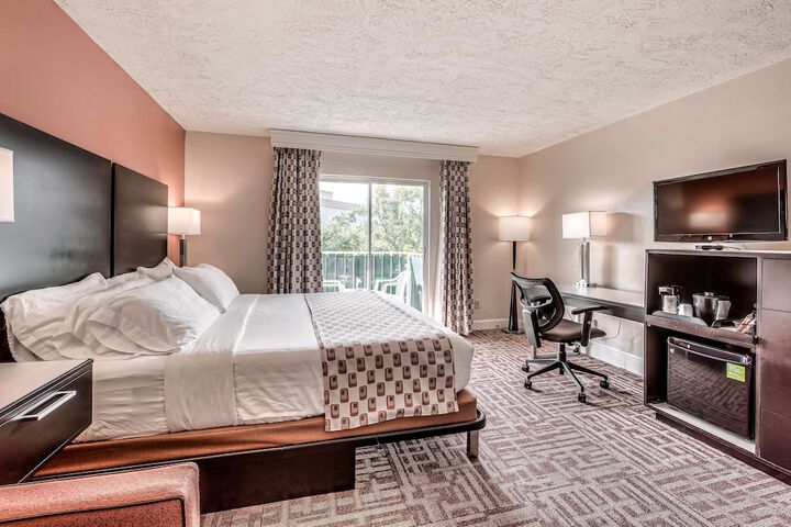 Room 32 of 42