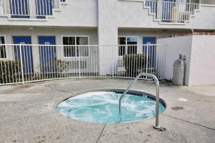 Pool 13 of 43