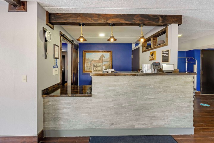 Best Western Shelbyville Inn and Suites Celebration Inn