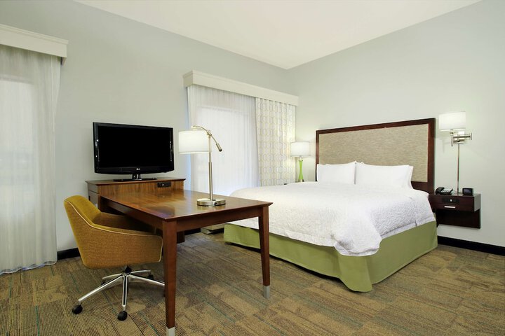 Room 14 of 34