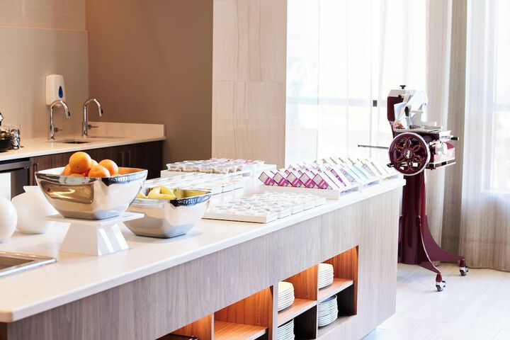 Breakfast/Coffee Service 27 of 53