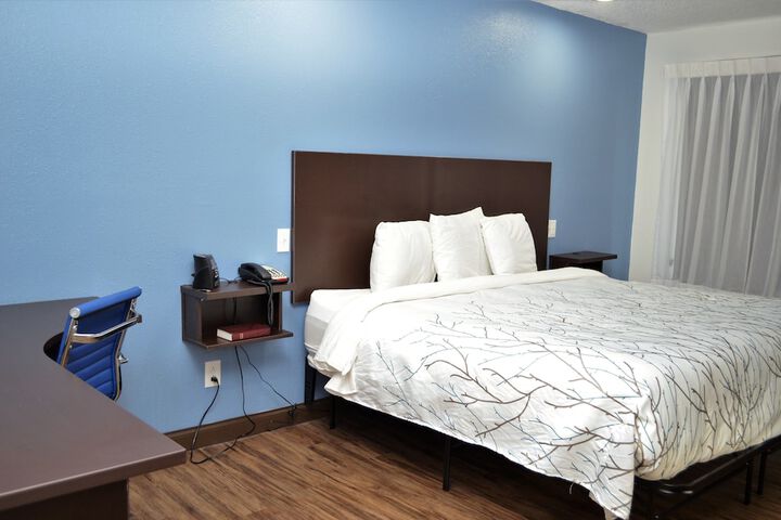 Room 12 of 25
