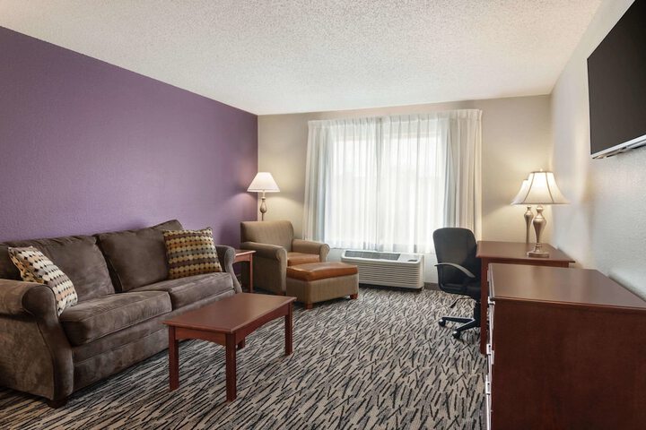 Room 25 of 30