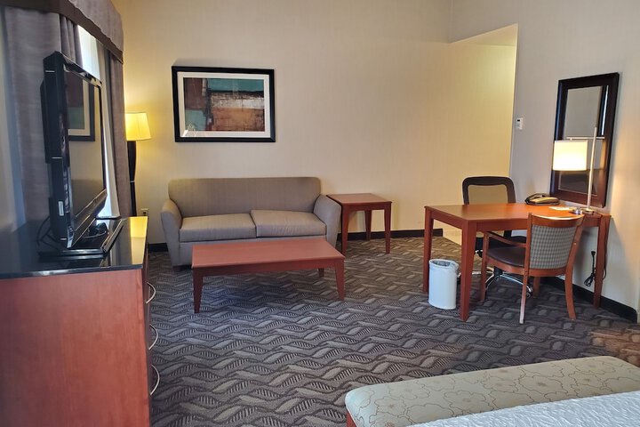 Room 13 of 29