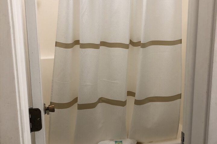 Room 21 of 43