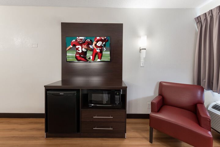 Room 17 of 27