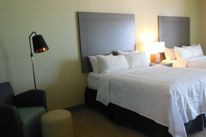 Room 65 of 83