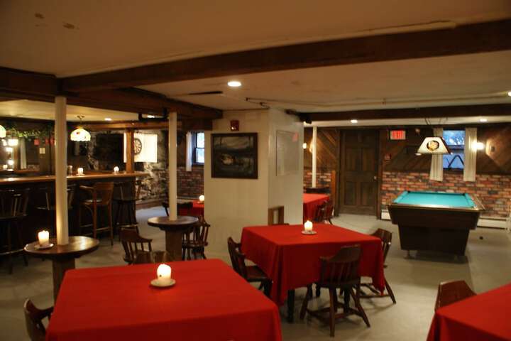 Lounge 59 of 70