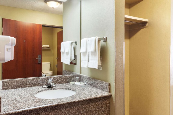 Room 13 of 15