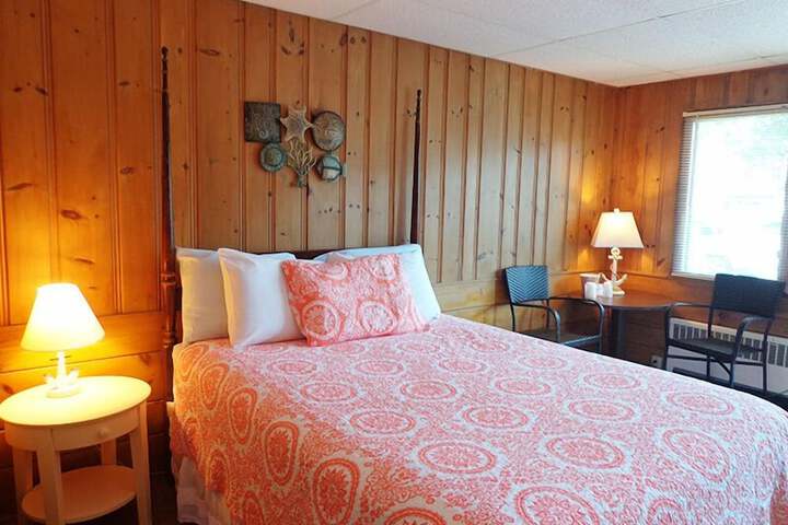 Room 8 of 36