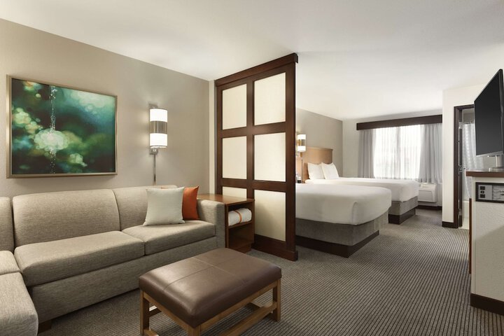 Room 15 of 28
