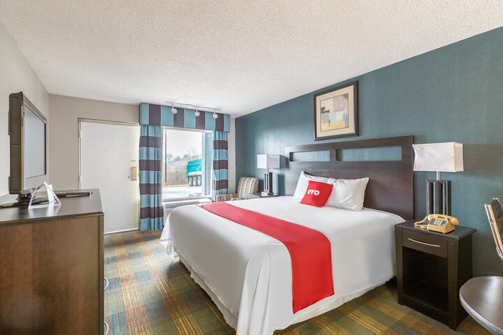 Room 128 of 140