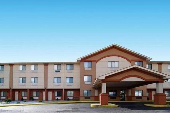 Hotel 3 of 35