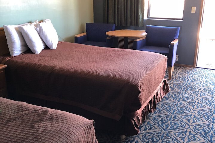 Room 9 of 29