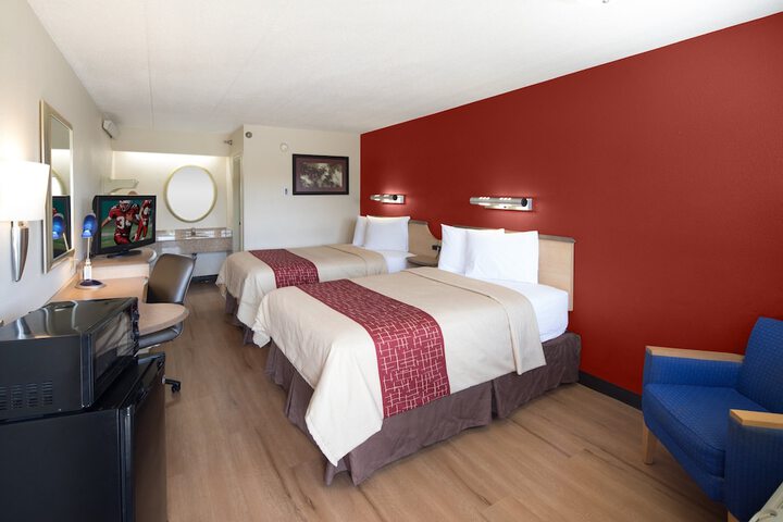 Room 17 of 32