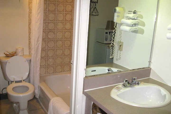 Room 35 of 48